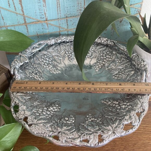 VTG ARTHUR COURT 1996 Pedestal Tray Basket Metal Centerpiece  W/Grapes & Leaves - Picture 5 of 14